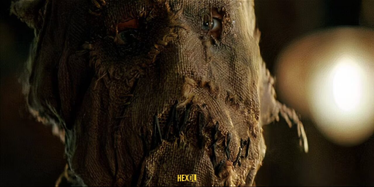 نمایی از فیلم Christopher Nolan Didn't Like the 'Batman Begins' Scarecrow Mask