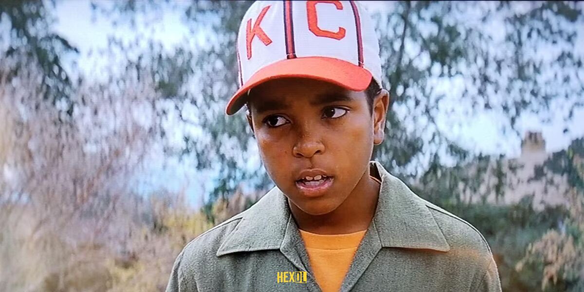 مارتی یورک در نقش یه یه در فیلم The Sandlot