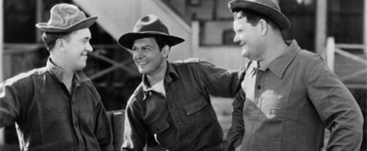 دانلود فیلم زحمت را کم کن Pack Up Your Troubles 1932