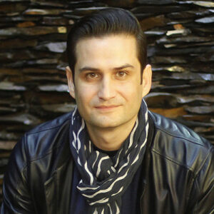 پویا امینی