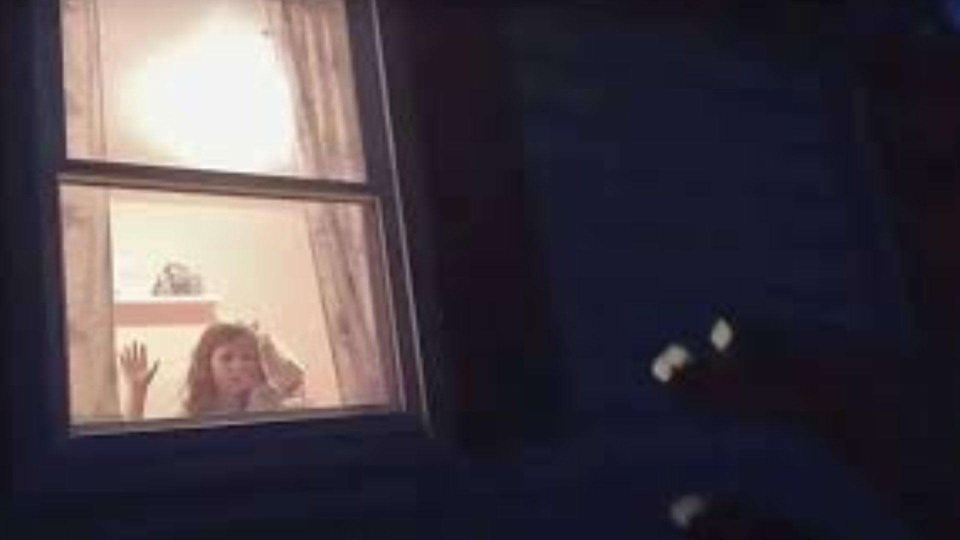 دانلود فیلم نگاه کن Looky-loo 2025