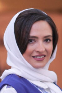 گلاره عباسی