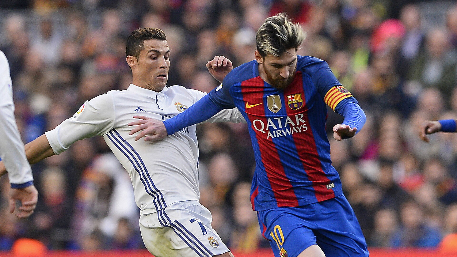 دانلود فیلم رونالدو در برابر مسی Ronaldo vs. Messi: Face Off! 2017