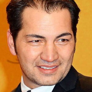 Bülent Sharif